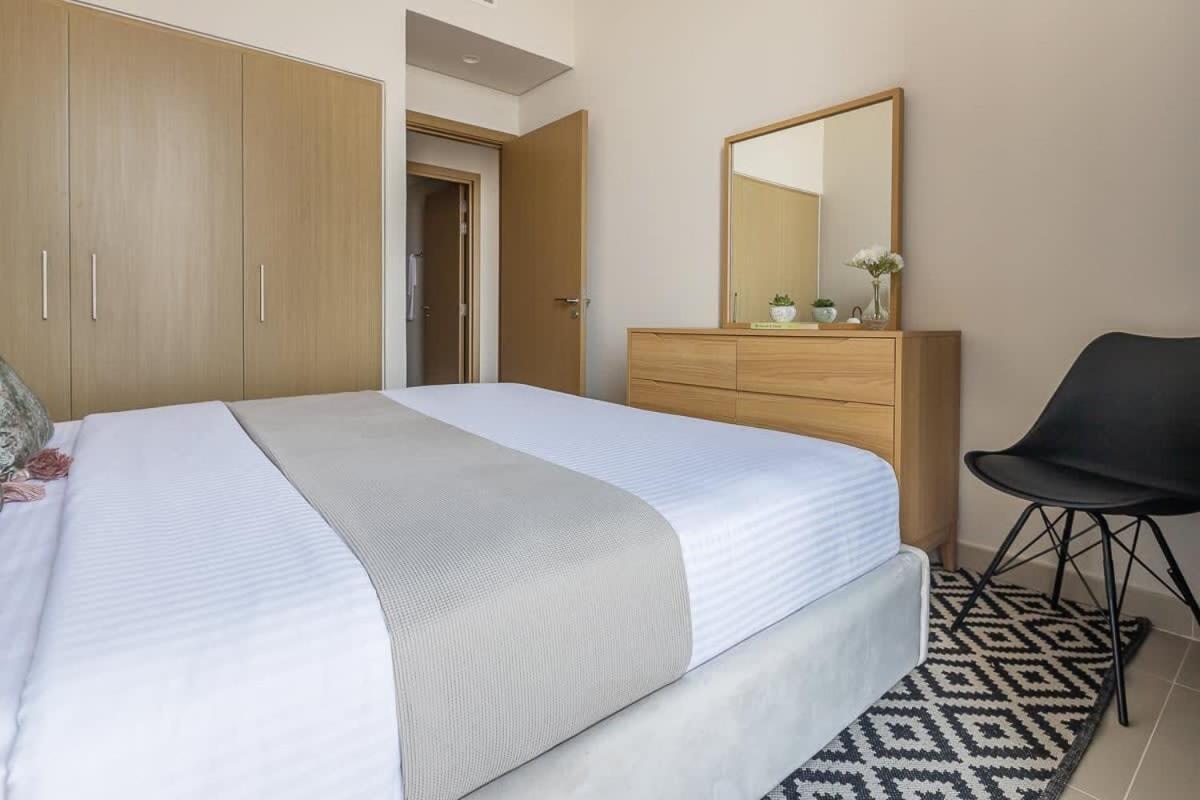 Apartment Frank Porter - Harbour Gate